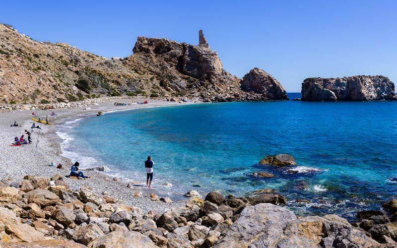 Descubre la belleza de la Playa de Granada: la joya costera del sur de España